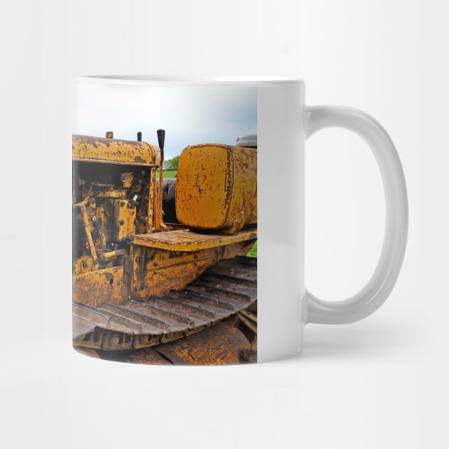 Rusty Caterpillar Bulldozer by Random Railways